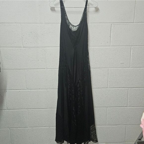 Vintage Petra Fashions Size Small Nightgown - Picture 2 of 7